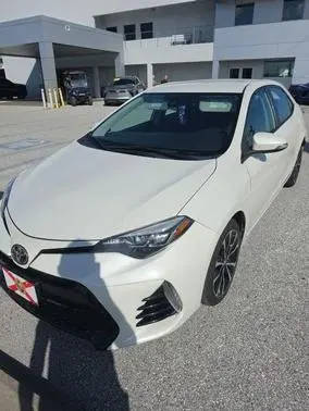 2018 Toyota Corolla SE FWD photo