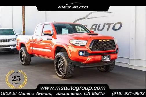 2016 Toyota Tacoma TRD Sport 4WD photo