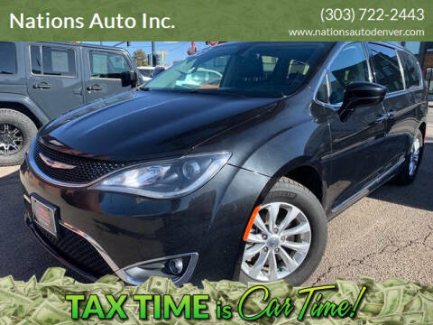2018 Chrysler Pacifica Minivan Touring L FWD photo