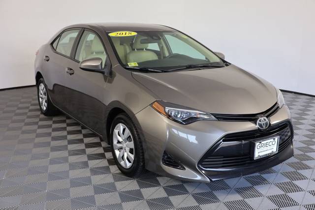 2018 Toyota Corolla LE FWD photo