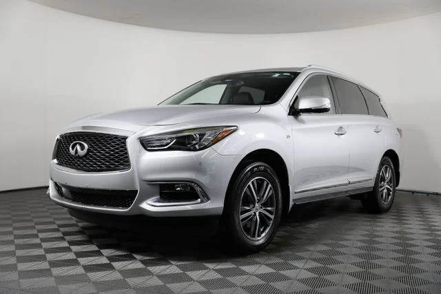2018 Infiniti QX60  AWD photo
