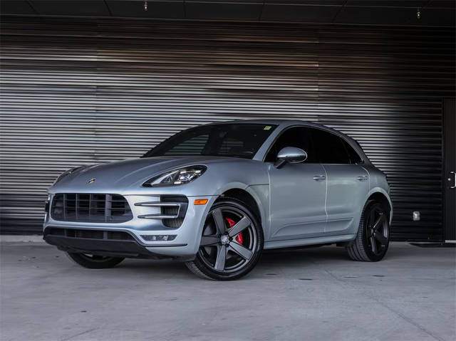 2018 Porsche Macan Turbo AWD photo