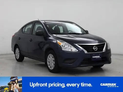 2015 Nissan Versa S FWD photo