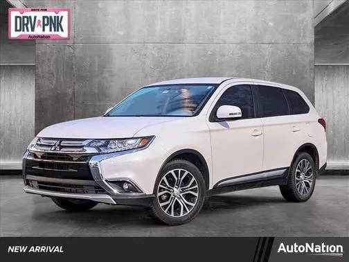 2018 Mitsubishi Outlander SE FWD photo