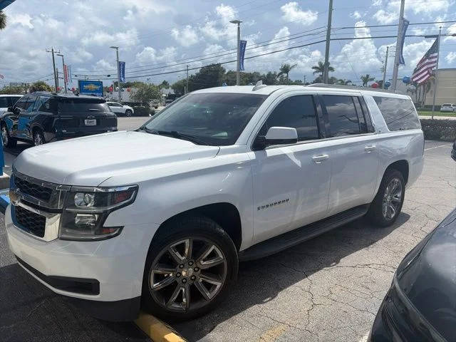 2018 Chevrolet Suburban LT RWD photo