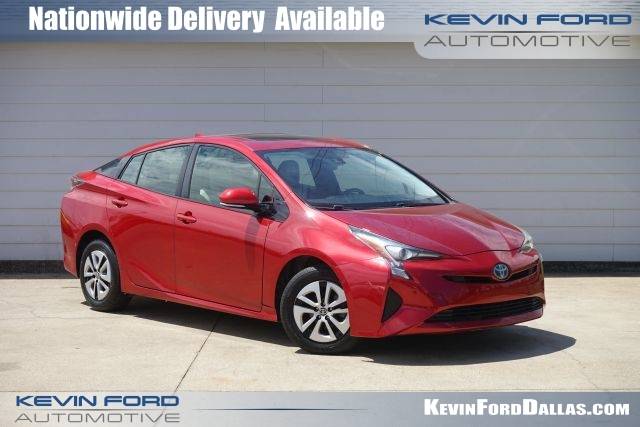 2018 Toyota Prius Three FWD photo