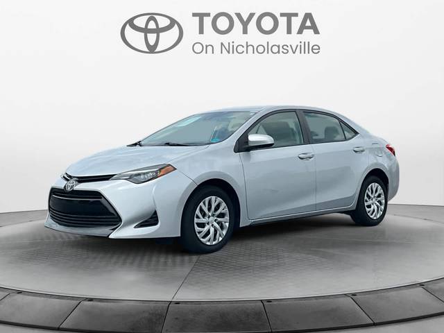 2018 Toyota Corolla LE FWD photo