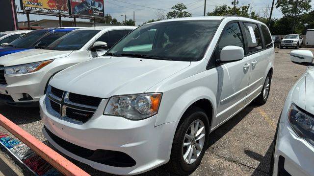 2016 Dodge Grand Caravan SXT FWD photo
