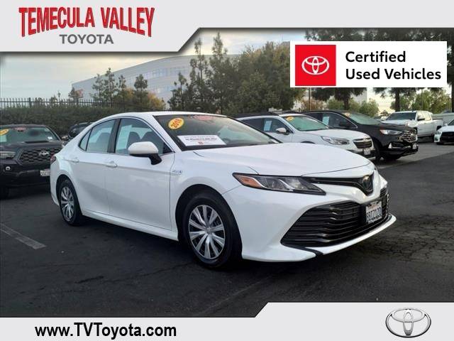 2018 Toyota Camry Hybrid LE FWD photo