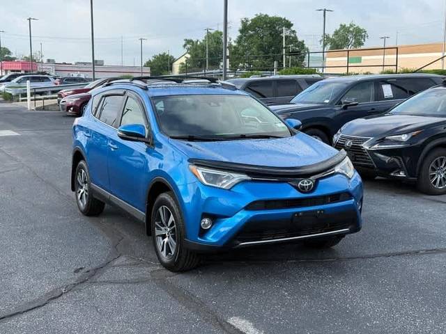 2018 Toyota RAV4 XLE AWD photo