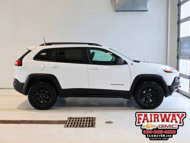 2018 Jeep Cherokee Trailhawk 4WD photo