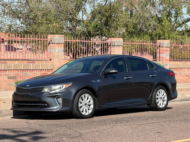 2018 Kia Optima S FWD photo