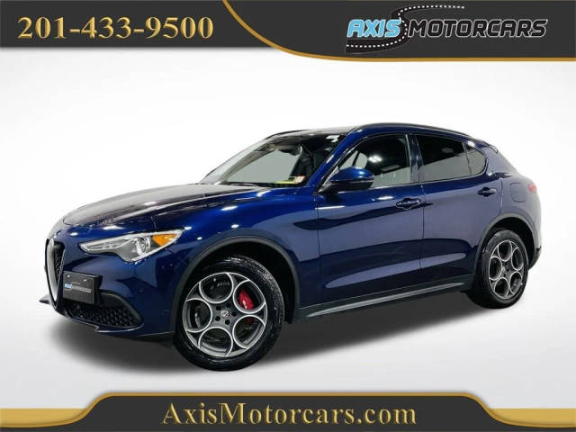 2018 Alfa Romeo Stelvio Ti Sport AWD photo