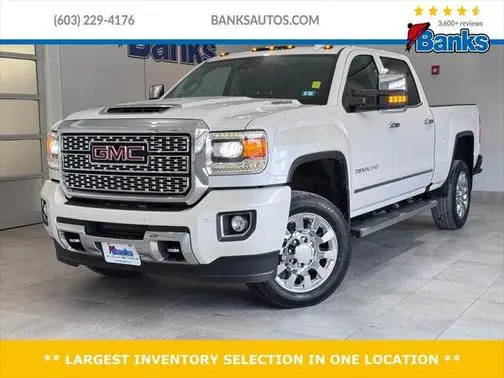 2018 GMC Sierra 2500HD Denali 4WD photo