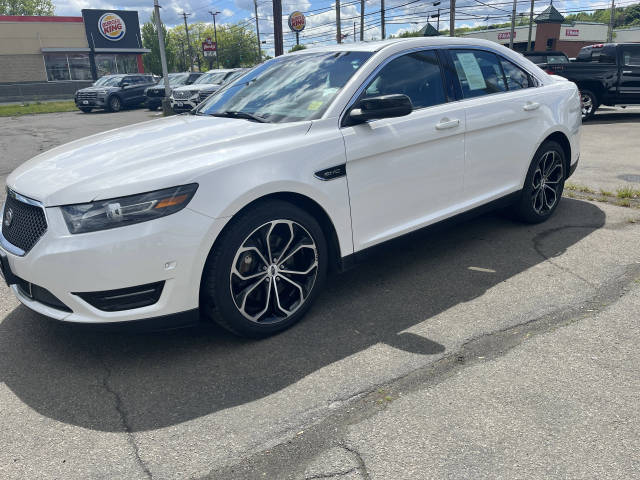 2018 Ford Taurus SHO AWD photo