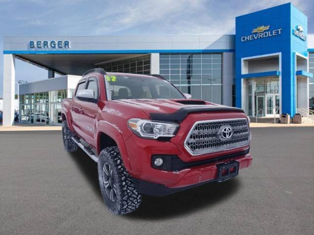 2017 Toyota Tacoma TRD Sport 4WD photo