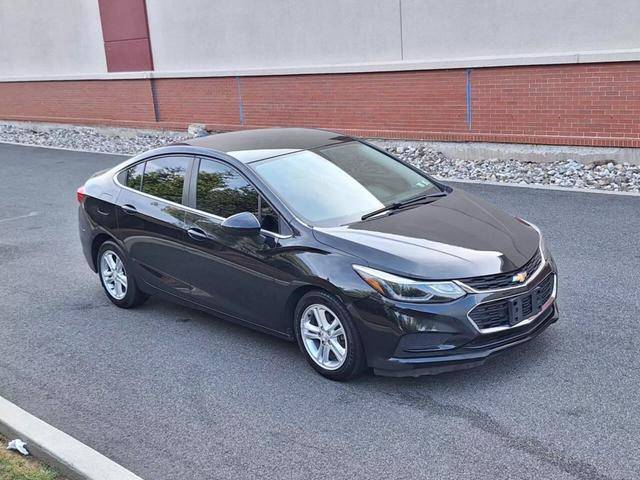 2018 Chevrolet Cruze LT FWD photo