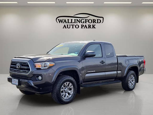 2017 Toyota Tacoma SR5 4WD photo