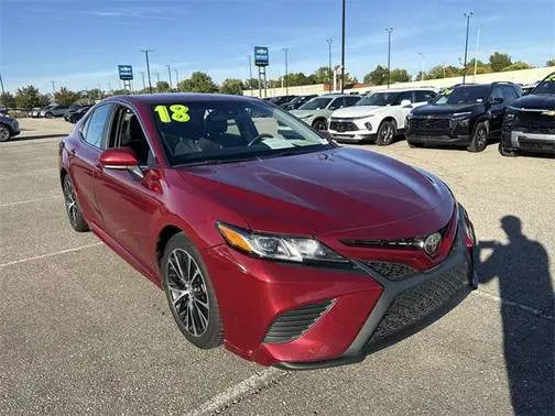 2018 Toyota Camry SE FWD photo