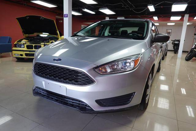 2018 Ford Focus S FWD photo