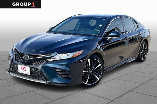 2018 Toyota Camry XSE FWD photo