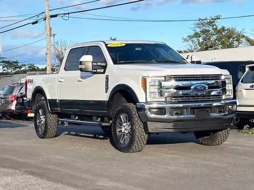 2018 Ford F-250 Super Duty LARIAT 4WD photo