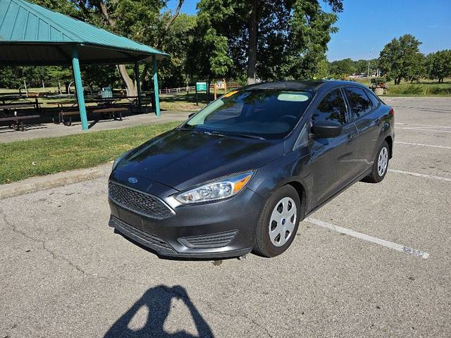 2018 Ford Focus S FWD photo