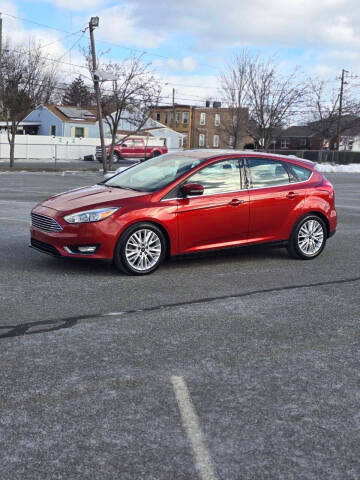 2018 Ford Focus Titanium FWD photo