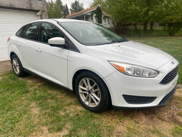 2018 Ford Focus SE FWD photo