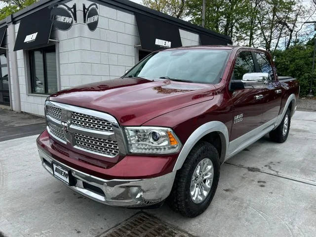 2018 Ram 1500 Laramie 4WD photo