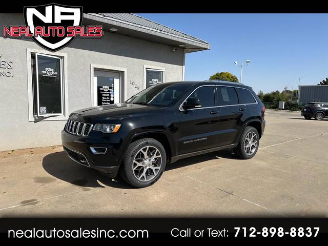 2018 Jeep Grand Cherokee Sterling Edition 4WD photo