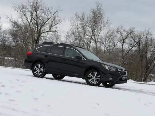 2018 Subaru Outback Limited AWD photo