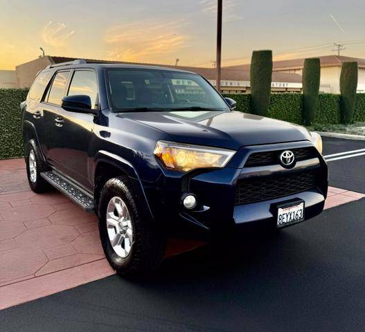 2018 Toyota 4Runner SR5 4WD photo