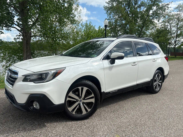 2018 Subaru Outback Limited AWD photo