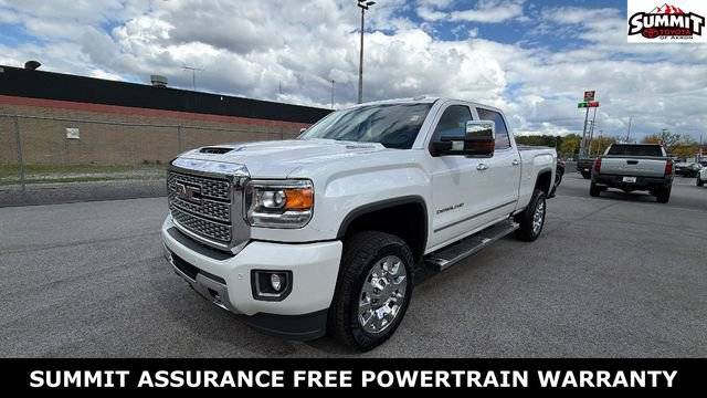 2018 GMC Sierra 2500HD Denali 4WD photo