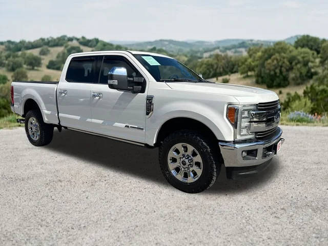2018 Ford F-250 Super Duty King Ranch 4WD photo