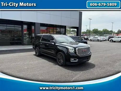 2018 GMC Yukon XL Denali 4WD photo