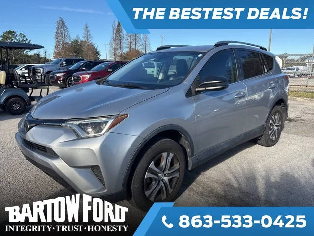2018 Toyota RAV4 LE AWD photo