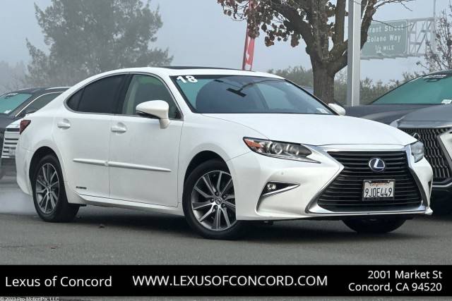 2018 Lexus ES ES 300h FWD photo