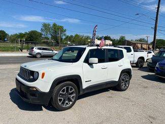 2017 Jeep Renegade Latitude FWD photo