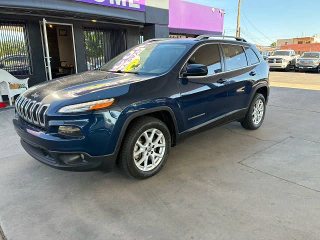 2018 Jeep Cherokee Latitude Plus FWD photo