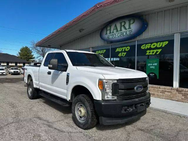 2017 Ford F-250 Super Duty XL 4WD photo