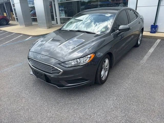 2018 Ford Fusion SE FWD photo