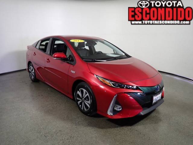 2017 Toyota Prius Prime Advanced FWD photo