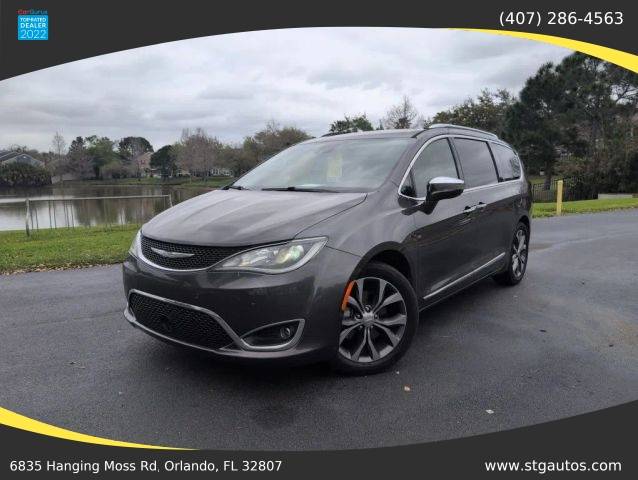2018 Chrysler Pacifica Minivan Limited FWD photo
