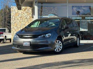 2018 Chrysler Pacifica Minivan L FWD photo
