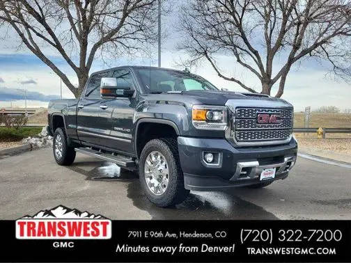 2018 GMC Sierra 2500HD Denali 4WD photo