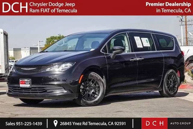 2018 Chrysler Pacifica Minivan L FWD photo