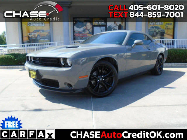 2018 Dodge Challenger SXT Plus RWD photo
