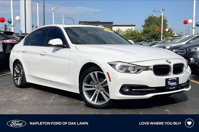 2018 BMW 3 Series 330i RWD photo